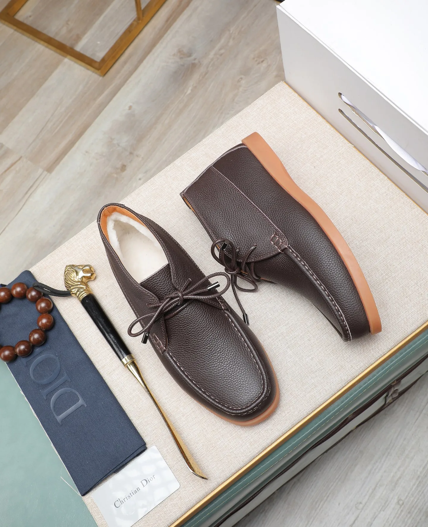 Men's shoes 💰600 Wool lining Original order quality Dior —🆘. Dior original order purchase, high-end leather shoes, fabric: imported cowhide from Italy ➕ water-dyed cow lining/wool lining ➕ special original outsole, fine workmanship, real-life photos 🎬 size: 38-44 (with full set of packaging)